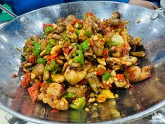 干锅牛蛙-笨罗卜浏阳菜馆(太平街店)