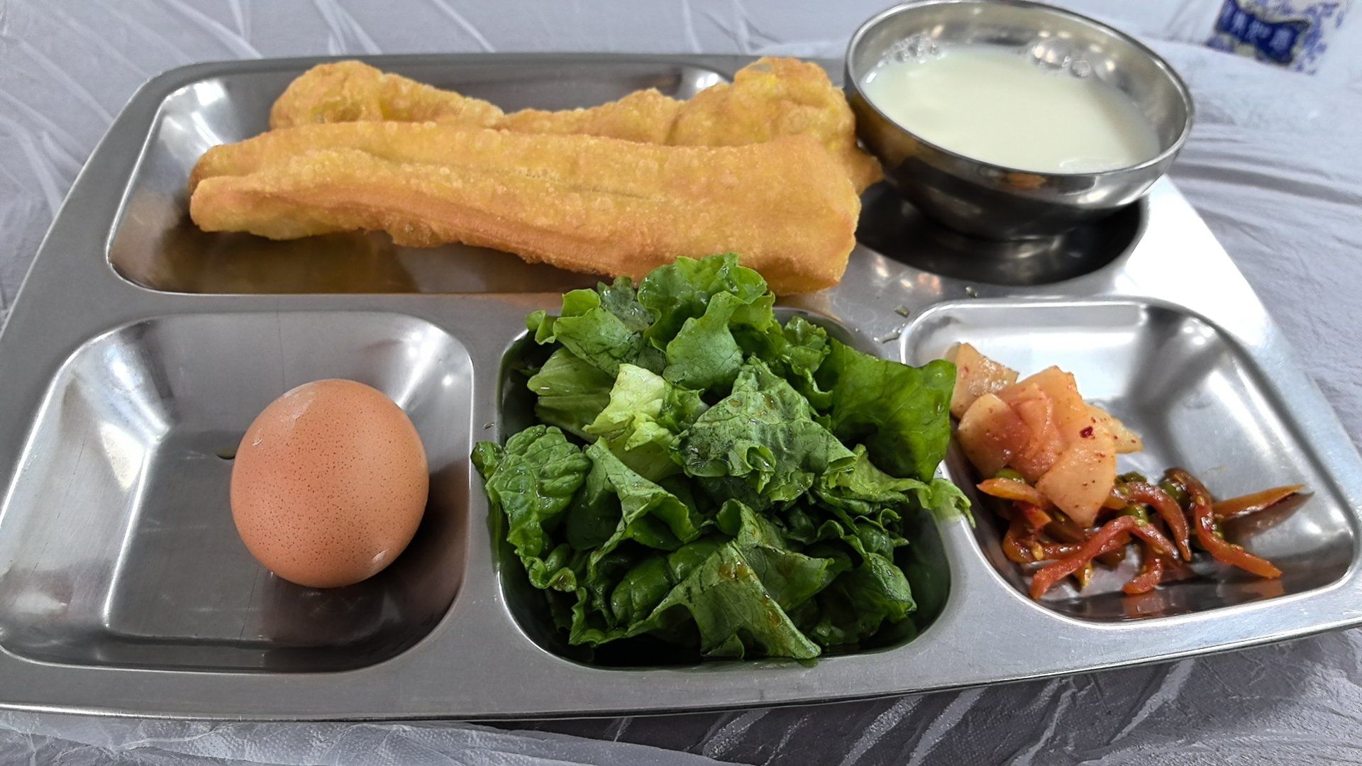 0元玩转这座城 
每天的食堂都不怎么爱吃,今天的早餐还是不错的