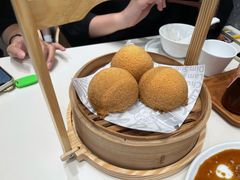 酥皮山楂叉烧包-蔡澜点心·粤菜(月星环球港店)