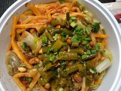 酸辣笋尖米粉-卓雅桂林米粉