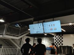 -极限PLAY运动娱乐新世界·团建派对潮玩休闲馆·室内蹦极高空游乐园