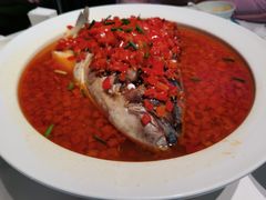 坛香剁椒蒸水库鱼头（半只）-湘上湘(正大中心总店)