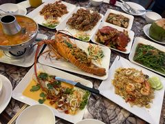 -两兄弟Song Pee Nong(2号店)