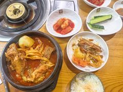 -喇喇排骨火锅·传统韩式脊骨汤(望京西园总店)