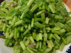 咸肉炒蕃薯藤-好灶头妈妈菜·柴火灶台鱼·千岛湖土菜地标美食