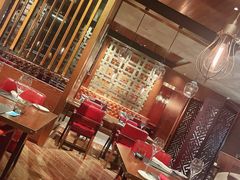 -恰餐厅及酒吧 CHAR Bar & Grill (北京丽都皇冠假日店)