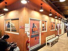 -席娜卡琳火车铁道夜市