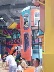 -欧酷世界动力星球(王府井奥莱UP TOWN店)
