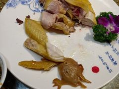 -牛头鱼庄·地道广西菜(西明店)
