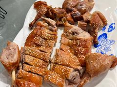 -梓檚中餐厅湖北菜小龙虾武昌鱼排骨藕汤(黄鹤楼店)
