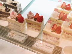 -花花卷卷·鲜食蛋糕(静安久光百货店)