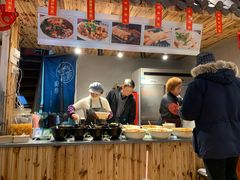 -爆炸头阿姨小四川正宗川味小吃(无任何分店)