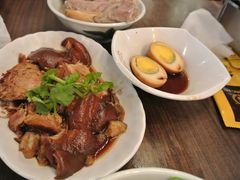 卤猪蹄-松發肉骨茶(先得坊店)