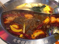 -卤校长重庆火锅(国兴店)