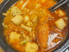 老坛酸辣肥牛米线-鼎香米线(八佰伴店)