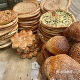 种类超多的新疆烤馕～可甜可咸又很香