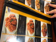 -BHC炸鸡(明洞总店)