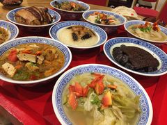 -蓝田九大碗民俗食府(蓝田店)