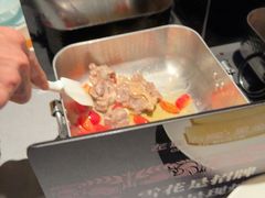 -左庭右院鲜牛肉火锅黑金店(陆家嘴中心店)