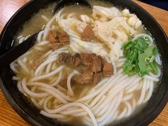 招牌极品牛肉粉-鑫花溪牛肉米粉(凤凰街创始总店)