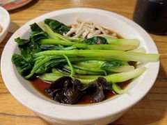 -新白鹿餐厅(百联中环店)