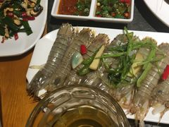 -马路边上·小海鲜烧烤(八一路店)