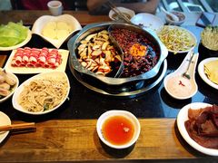 -纸盐河码头火锅(十八梯店)