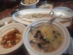 -荷栖小院·品质江西菜(红谷滩店)