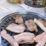 酷炫外太空feel+电音，火豚星烤肉好吃嗨爆🤗