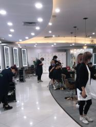 点击看大图 -八佰伴8008星级形象店