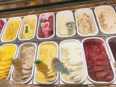 -MADO冰淇淋咖啡馆(淘金店)