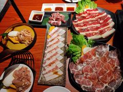 -山之屋炭火烧肉·生啤畅饮(大朗万科中央公园店)