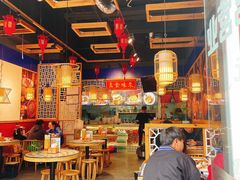 大堂-点兵点将·四川传统小吃集(勐海路店)