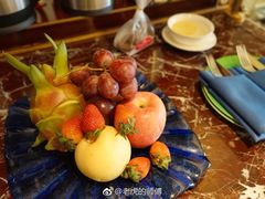 -深圳富苑皇冠假日套房酒店