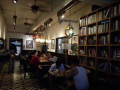 -拖板鞋咖啡旅行酒店(春熙路地铁站店)