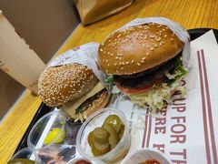 -The Habit Burger Grill 哈比特汉堡(复兴soho店)