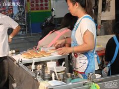 -六合夜市