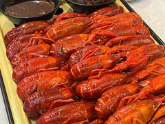 -肥肥虾庄·金牌油焖大虾(首义路店)