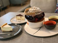 -LEO CAFE