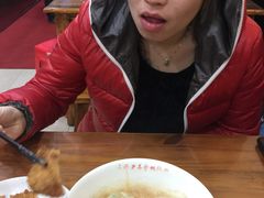 -潘国仙耳光馄饨(黄家阙路店)