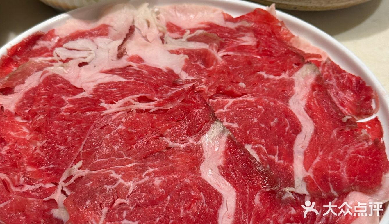 春天的第一锅牛腩煲！这一口也太治愈了～
