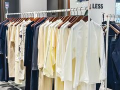 -百年港湾奥特莱斯(香炉礁店)