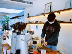 -Line 咖啡(石厦花园店)