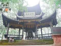 -峨眉山报国寺