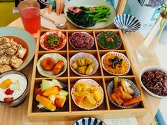 -轻蔬不用等·素食(江苏路店)