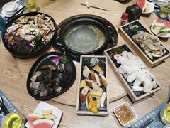 -一朵菌·野生菌探索家火锅(南亚店)
