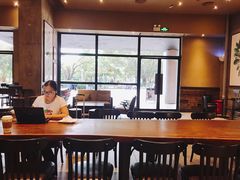 -星巴克(深圳宝安泰华店)