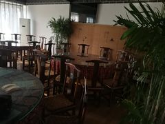 -乌托邦轰趴日租聚会别墅(先生的院子店)