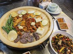 -八木轩·寻味大理白族民俗餐厅(文献路店)