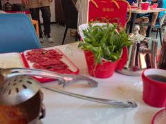 -毛辣果·贵州红酸汤牛肉火锅(西单店)